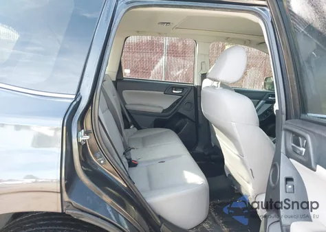 2015 Subaru Forester 2.5I Touring из США, поврежденный, VIN JF2SJAWC1FH493597